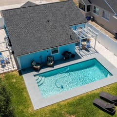 Cozy 1BR • Heated Pool • Walk to Beach & Flagler