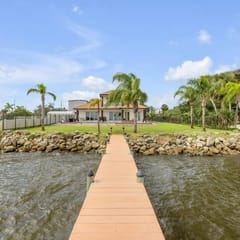 Luxury Waterfront Estate - Incredible Rocket Views