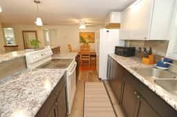 Peaceful, quiet getaway in NSB!