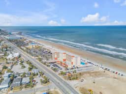 Beachfront Bliss in the Heart of Daytona!