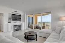 Beachfront Luxe Penthouse w/ Boardwalk