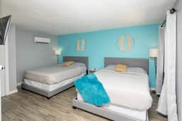 1915 Beach Club - Sunset Suite 7
