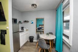 1915 Beach Club - Malibu Suite 3