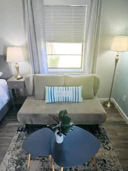 1915 Beach Club - Palms Suite 6