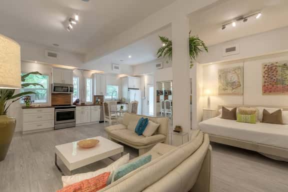 Stunning Art Studio at the Beach! - Image 1
