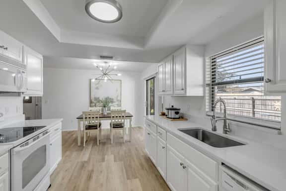 Blue Door River House | Fenced Yard & Pet Friendly - Image 1