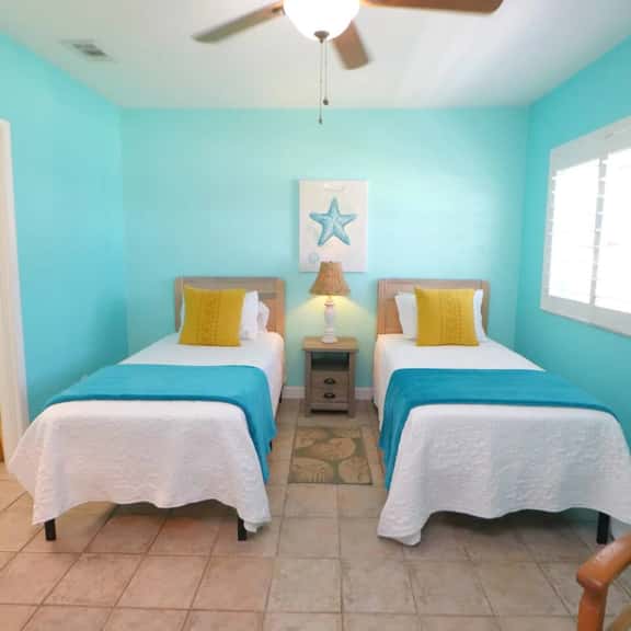Beachfront Studio - Image 1
