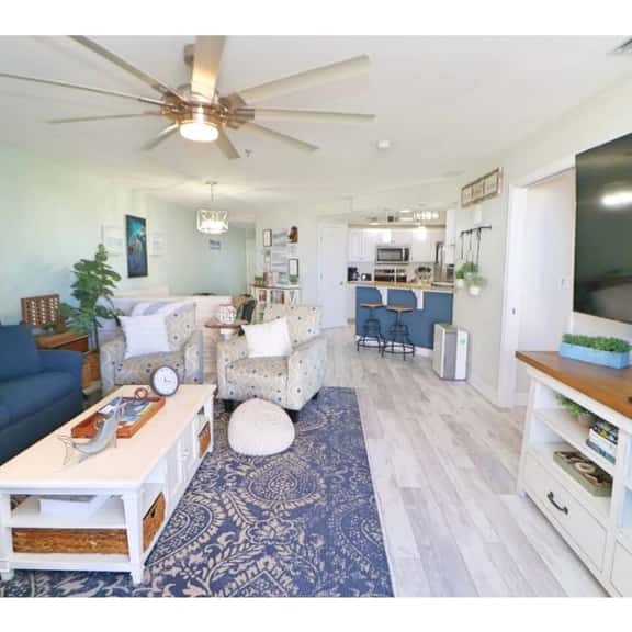 Beachside Resort Condo - Image 1