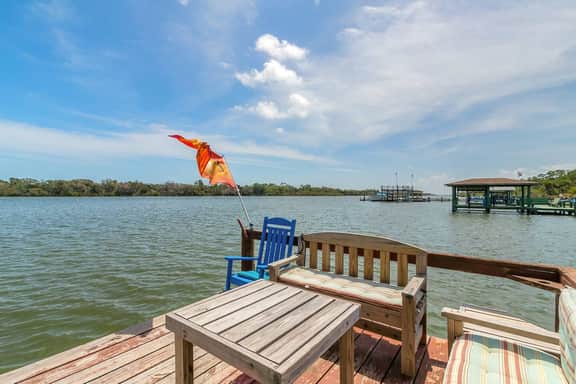 Bring your boat! Huge Private Dock for you on ICW!