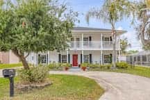 Sleeps 8· Pets Ok