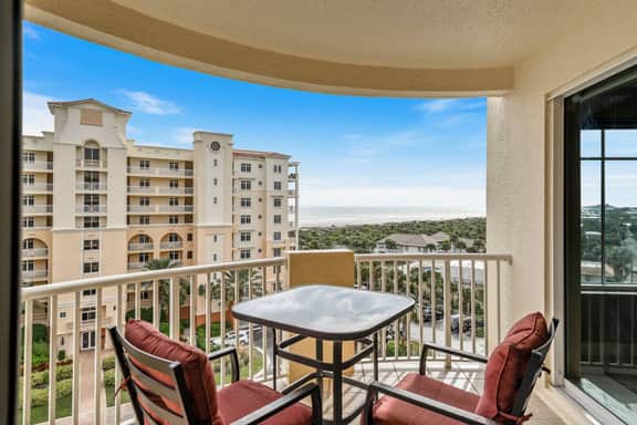 Oceanfront Minorca Condo • 7th Floor • Pool • NSB