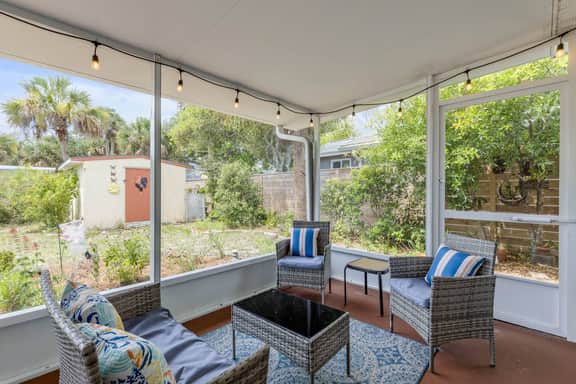Three Blocks to Flagler | Fenced Backyard Pets OK