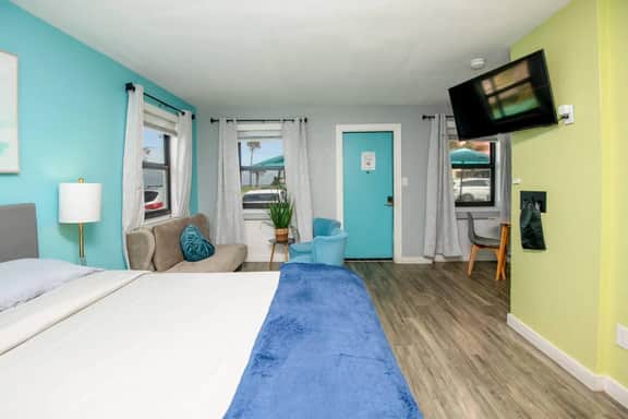 1915 Beach Club - Maui Suite 9