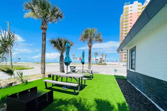 1915 Beach Club - Miami Suite 2
