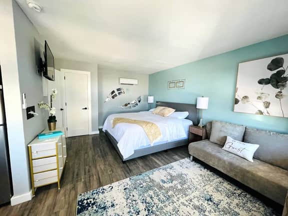 1915 Beach Club - Golden Beach Suite 4