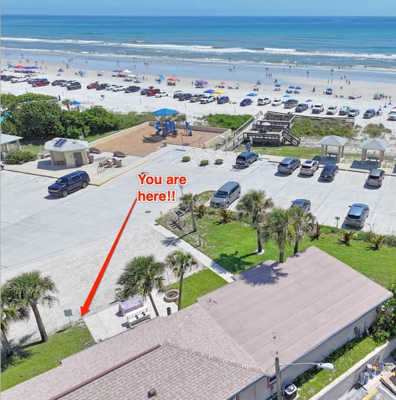 Amazing Location! Steps to the Beach & Flagler Ave