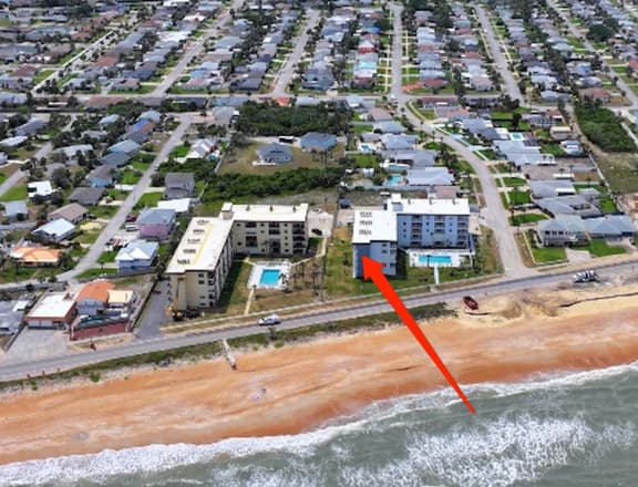 Gorgeous Corner Beach Condo!