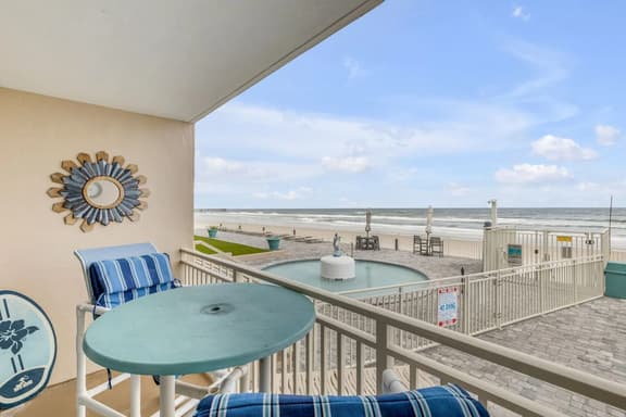 Oceanfront Daytona Beach | Steps to Beach & Pool