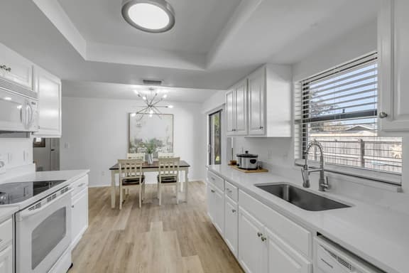 Blue Door River House | Fenced Yard & Pet Friendly