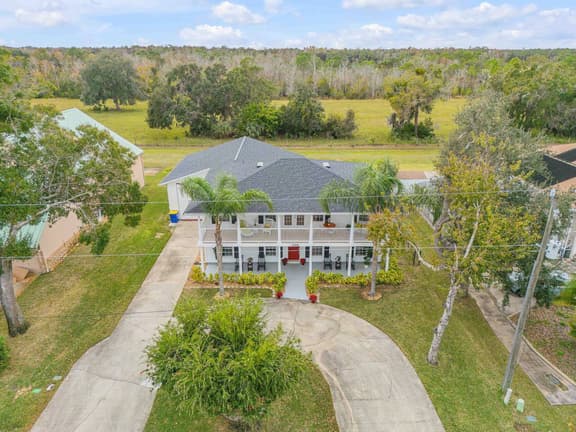 Family Getaway Near NSB | Hot Tub | Sleeps 8